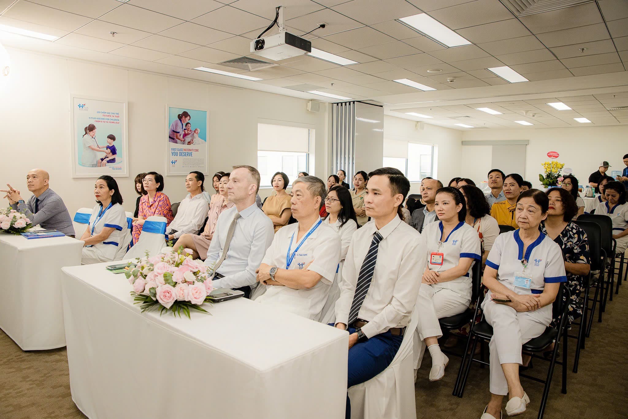 1. Đội ngũ chuyên viên chuẩn y khoa